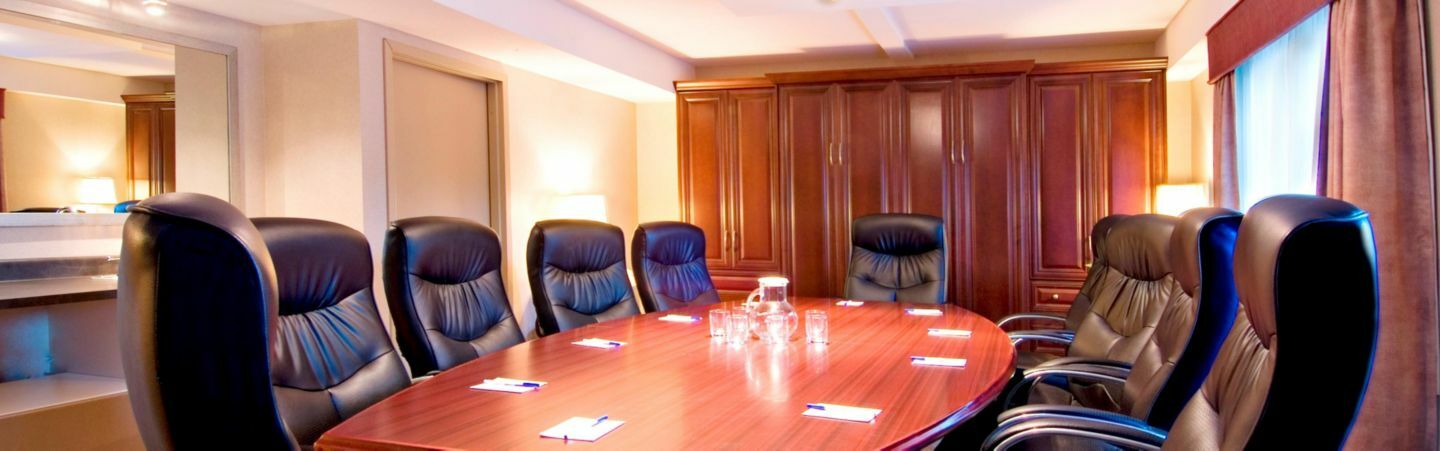 Holiday Inn Express And Suites Surrey By Ihg Extérieur photo